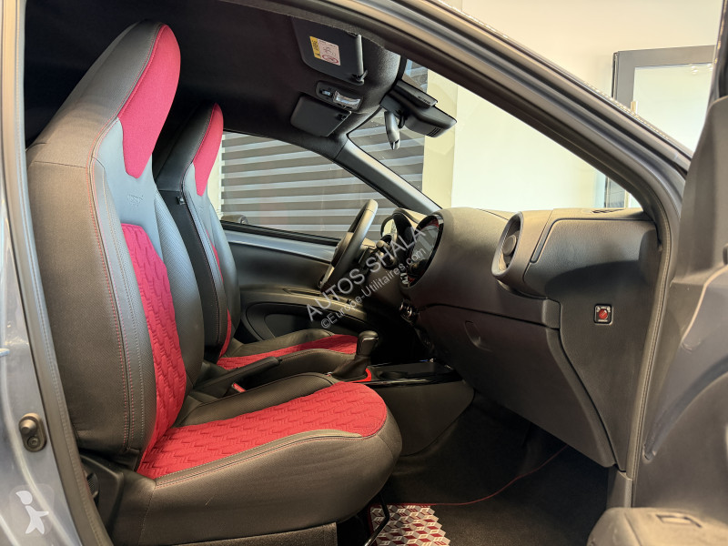عربة نفعية Toyota AYGO X 1.0 VVT-I 72CH...