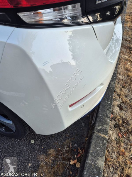 Samochód dostawczy Nissan LEAF
