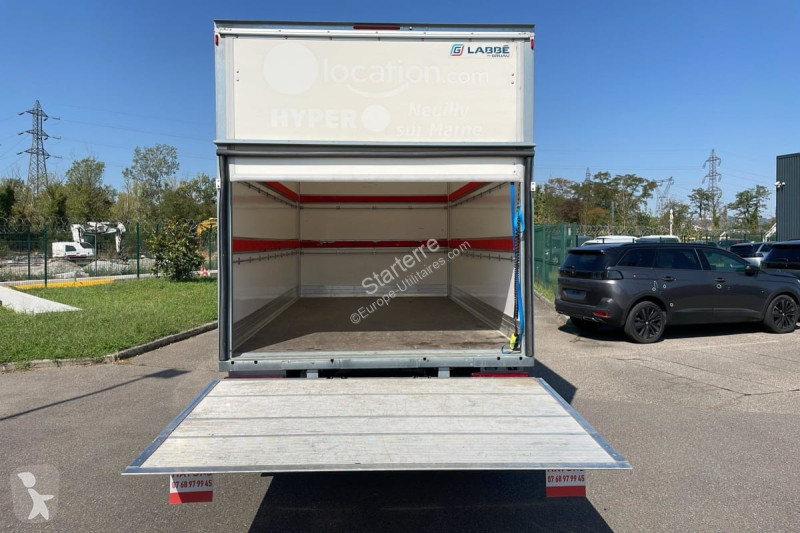 Véhicule utilitaire Ford Chassis Cabine