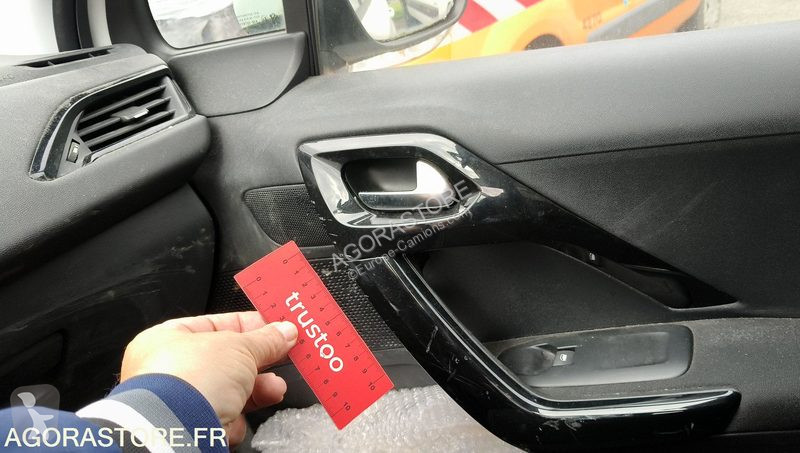 Nyttofordon Peugeot 208
