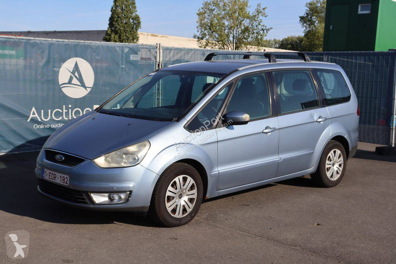 عربة نفعية Ford