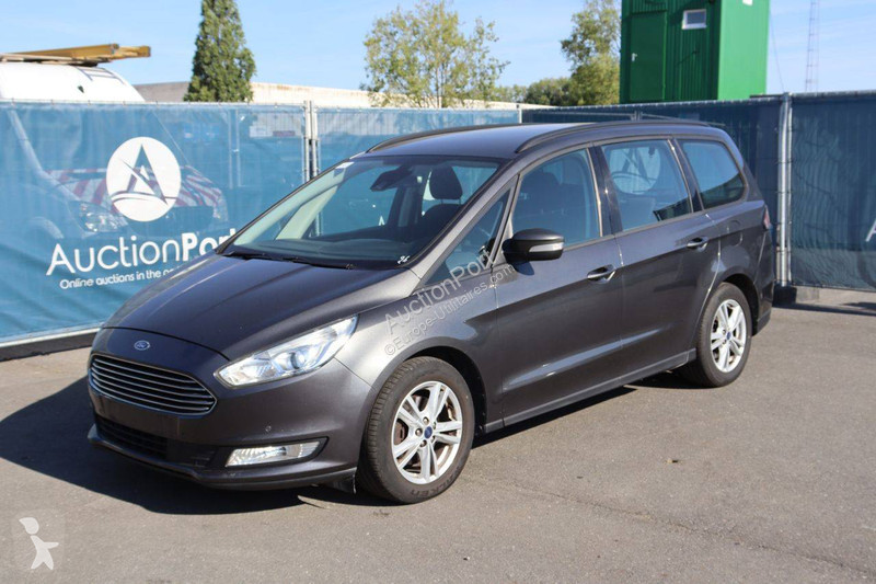 عربة نفعية Ford