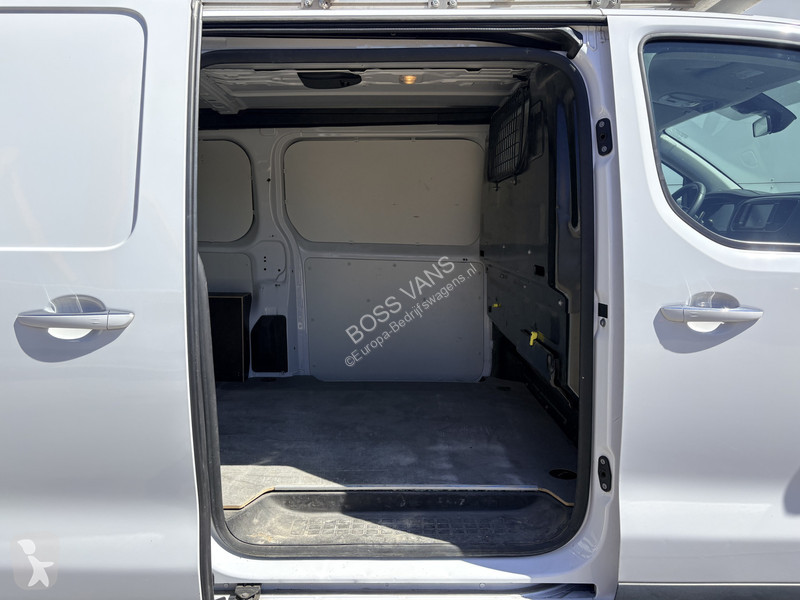 Furgoneta Toyota Worker 144PK L2 Automaat...