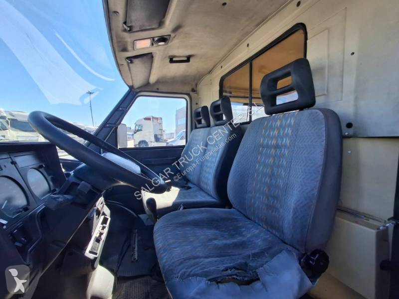 عربة نفعية Iveco