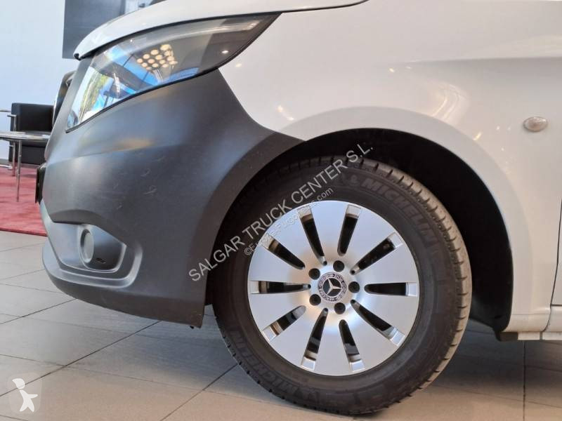 عربة نفعية Mercedes