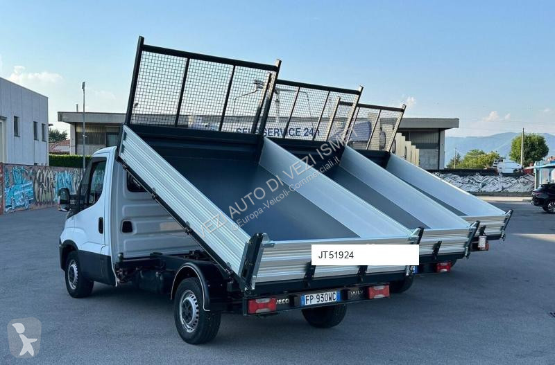 عربة نفعية Iveco