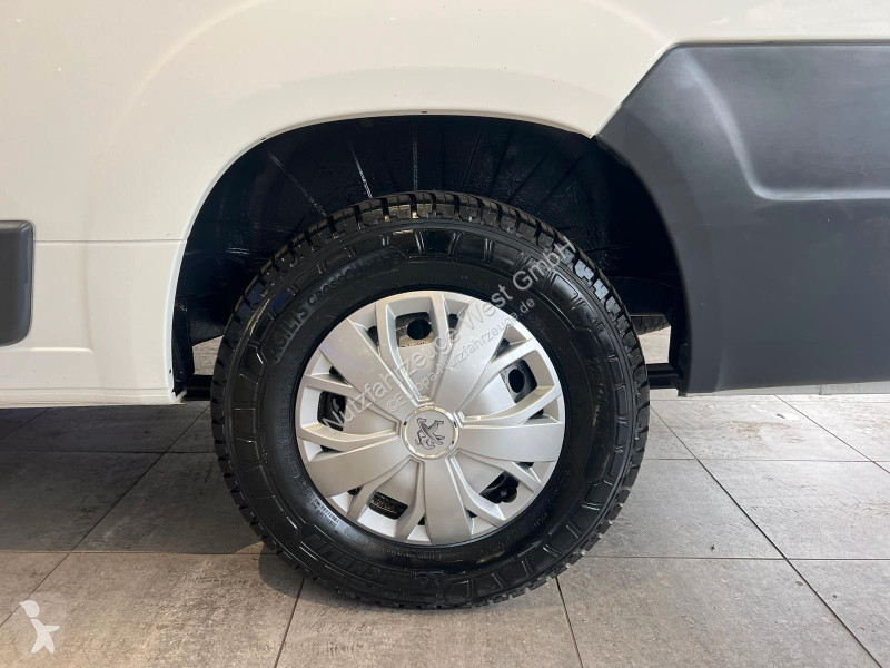 عربة نفعية Peugeot HDI Maxi...