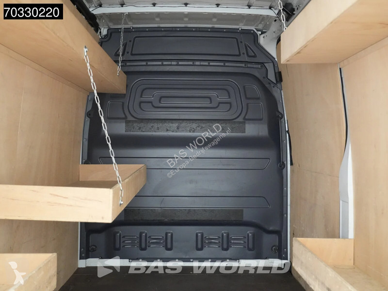 Véhicule utilitaire Mercedes L2H2 100%...