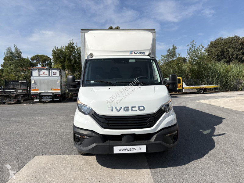 Furgoneta Iveco 35C16H 3.0 DHOLLANDIA CLIM AUTO...