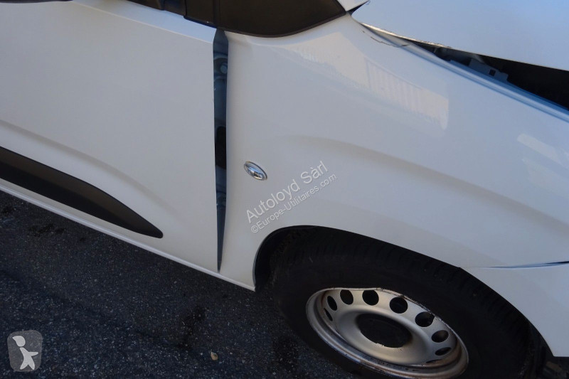 Véhicule utilitaire Peugeot PARTNER 1,5 HDI 100