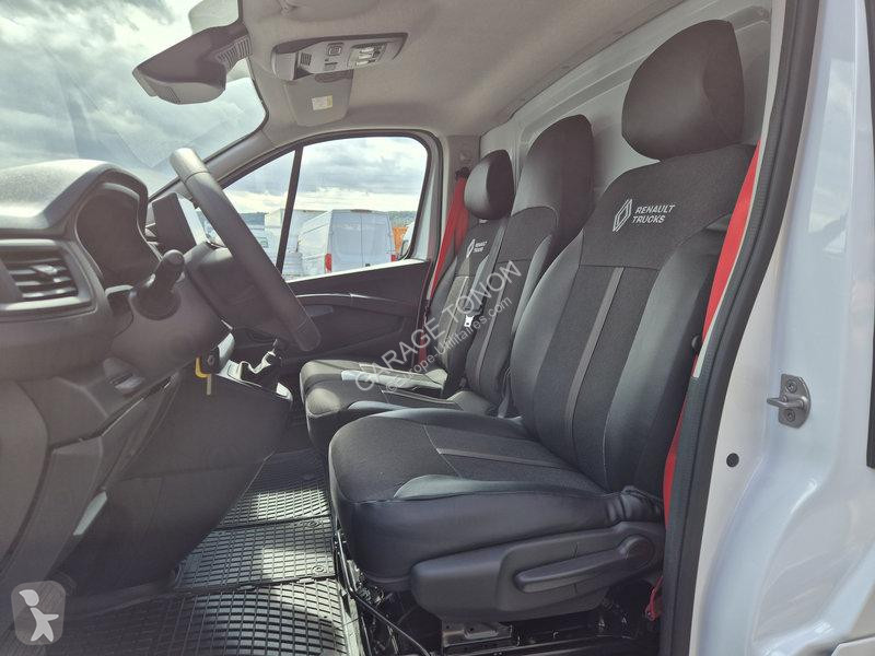 Furgoneta Renault L2H1 150 RED EDITION