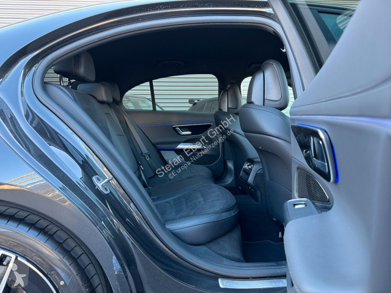 Mercedes E...