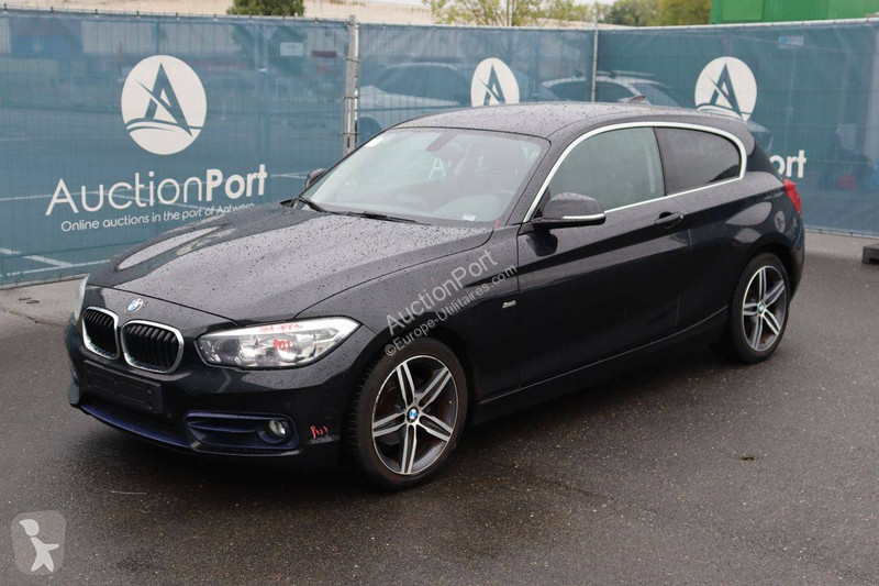 Véhicule utilitaire BMW Sportshatch 116d 1 Serie
