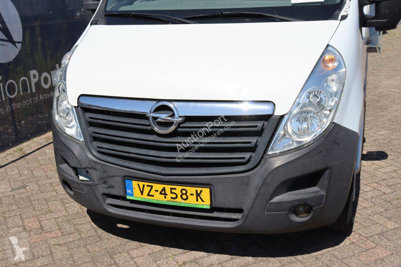 Véhicule utilitaire Opel