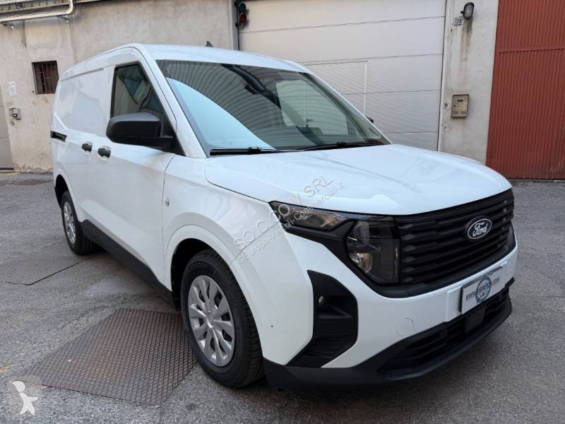 Комерційні автомобілі Ford