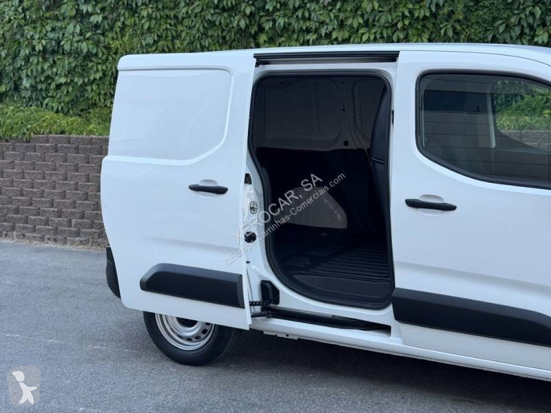Véhicule utilitaire Opel 1.5 CDTi 100HP 3L
