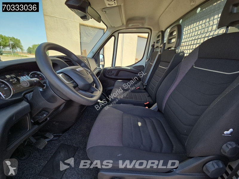 Véhicule utilitaire Iveco 35C18 3.0L Automático...