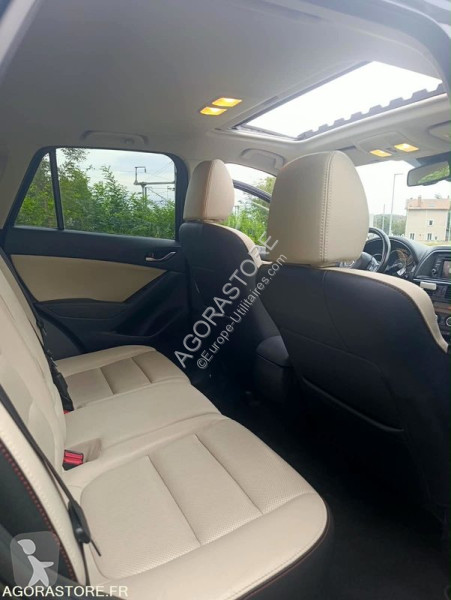 Véhicule utilitaire Mazda