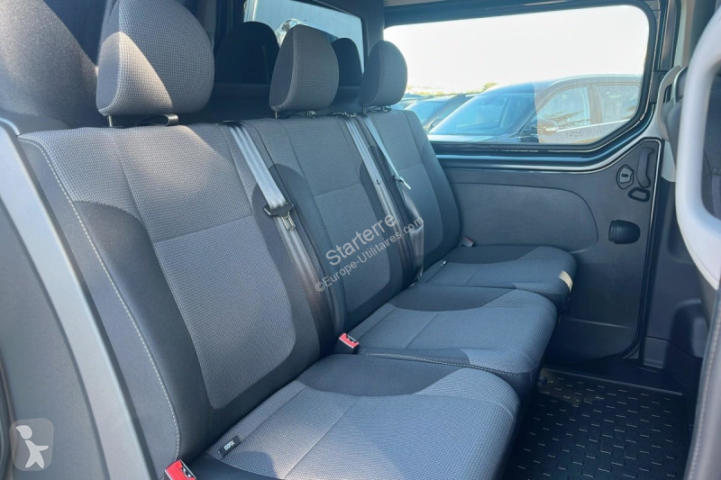 Véhicule utilitaire Renault  TRAFIC CABINE...