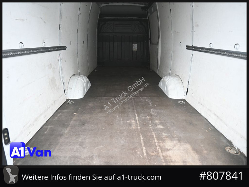 Véhicule utilitaire Iveco Daily 35S14 V Maxi...