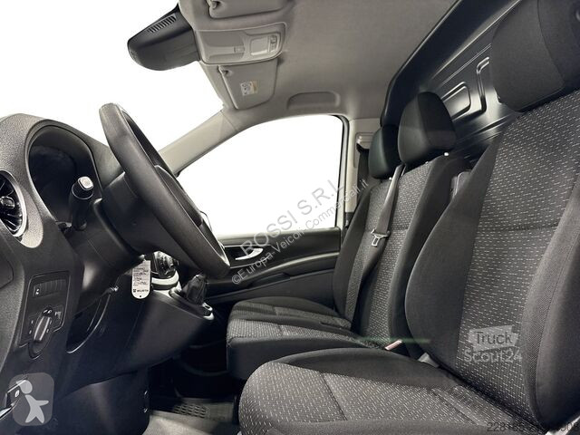 Véhicule utilitaire Mercedes III 116 - vito 116...