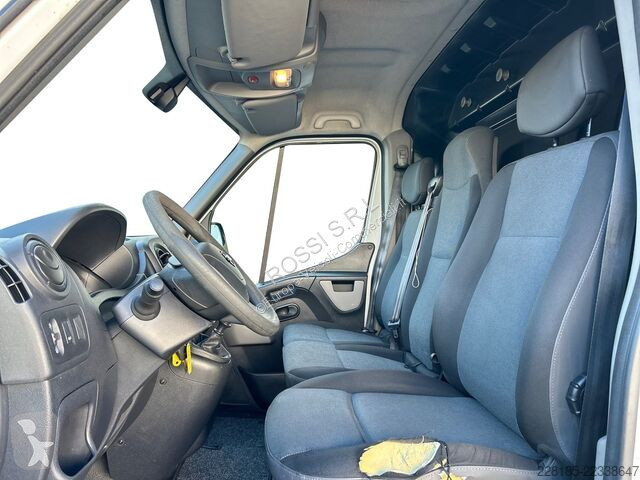 Véhicule utilitaire Nissan - 35 2.3 dci 145cv...