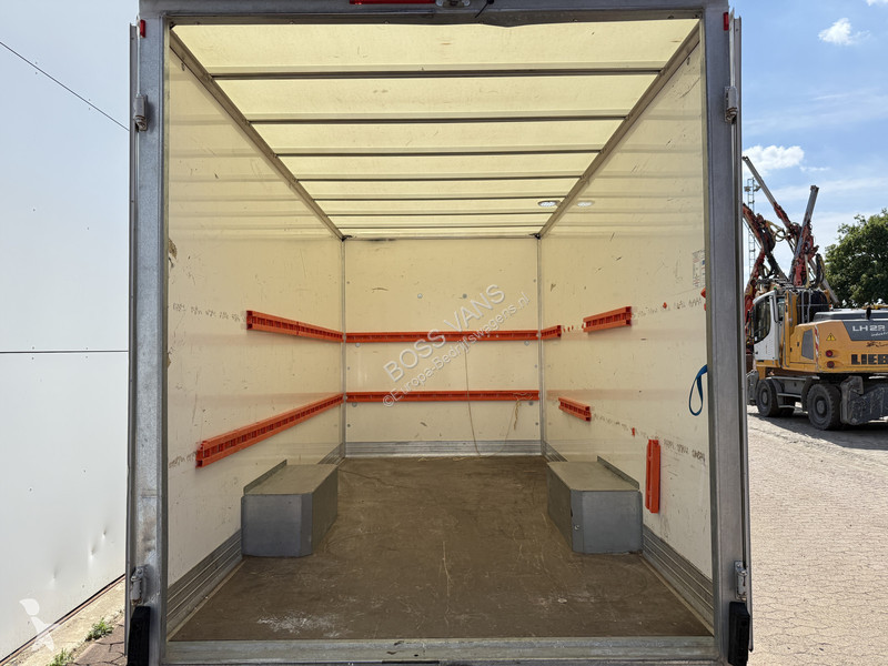 Véhicule utilitaire Renault Plancher T35 2.3...