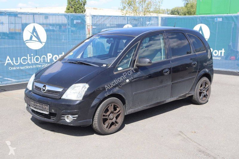 Véhicule utilitaire Opel