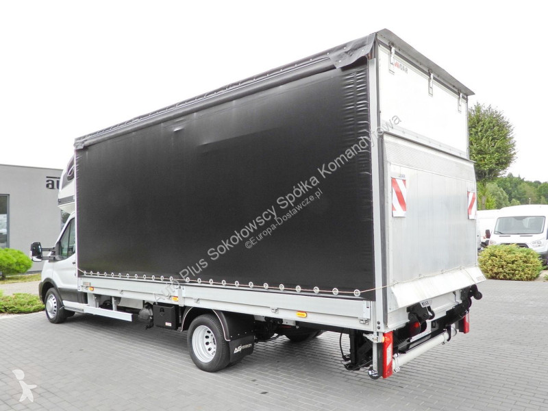 Véhicule utilitaire Ford  TRANSIT
