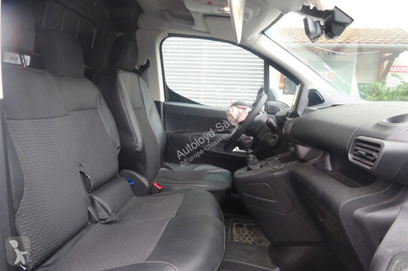 Véhicule utilitaire Peugeot PARTNER 1,5 HDI 100