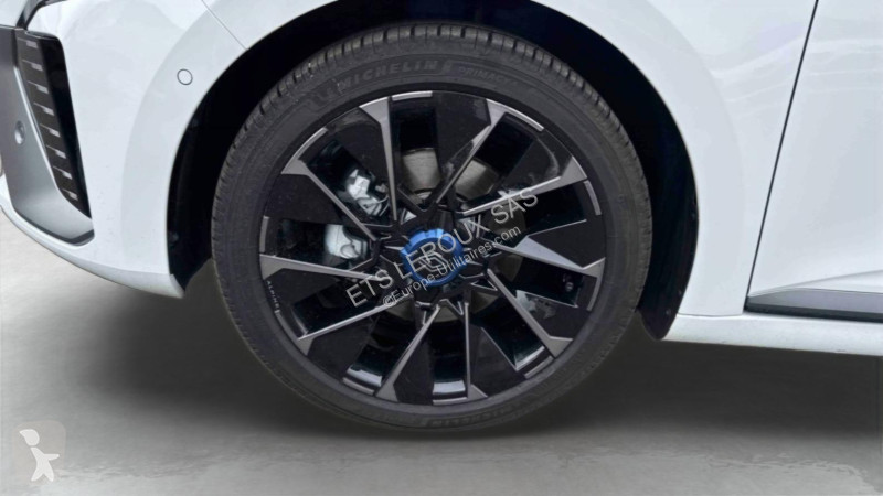 Véhicule utilitaire Renault CLIO V