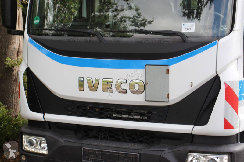 Véhicule utilitaire Iveco 80-210