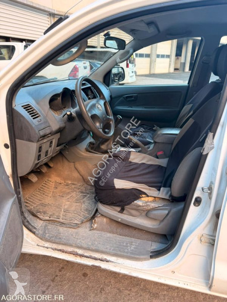 Véhicule utilitaire Toyota HILUX
