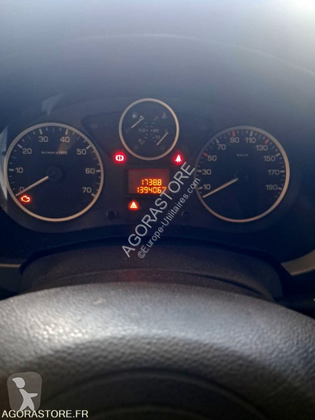 Véhicule utilitaire Citroën BERLINGO