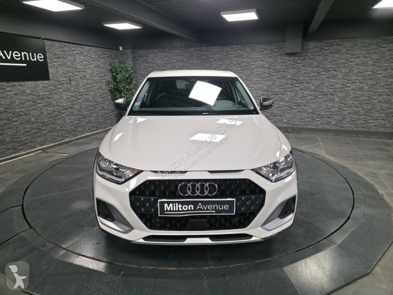 Véhicule utilitaire Audi Allstreet 1.0 30 TFSI...