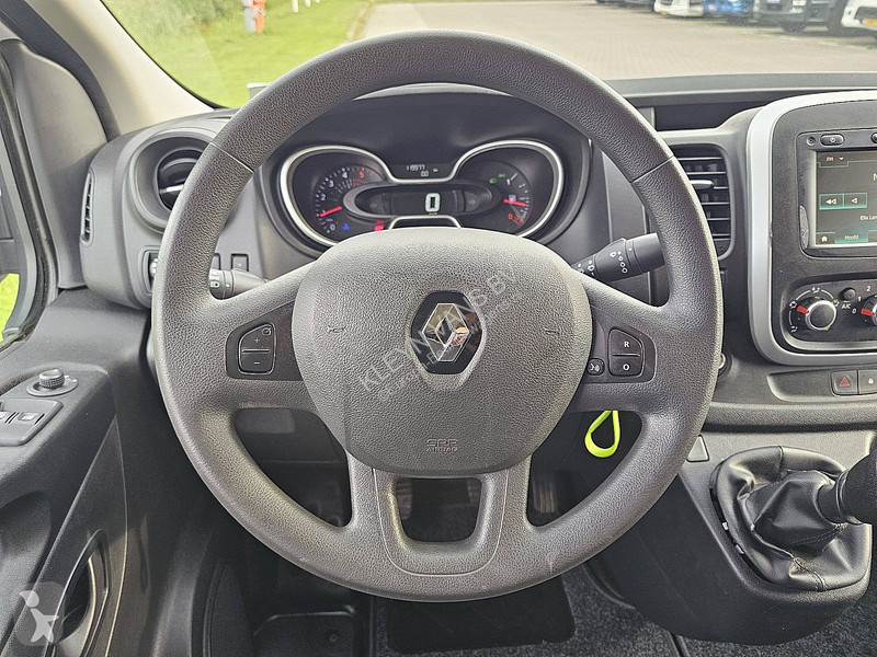 Лекотоварен автомобил Renault 2.0 DCI L2...