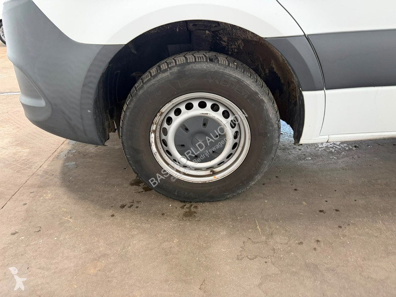Véhicule utilitaire Mercedes 316 2.2 CDI L2H2...