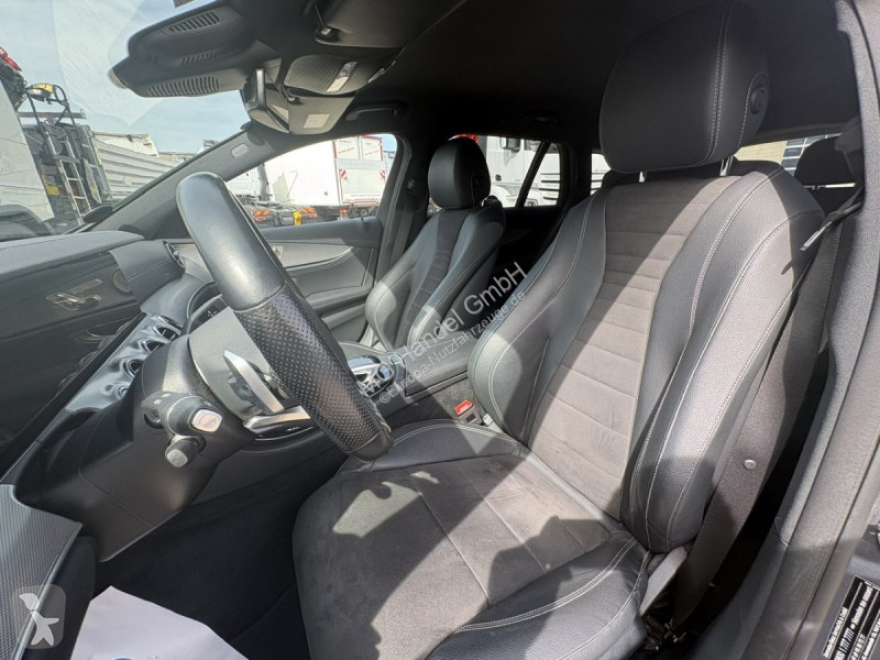 Veículo utilitário Mercedes E 300 de EQ-Power...