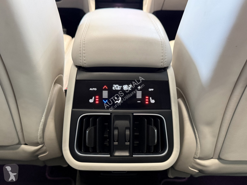 Véhicule utilitaire Maserati GRECALE 2.0 L4...