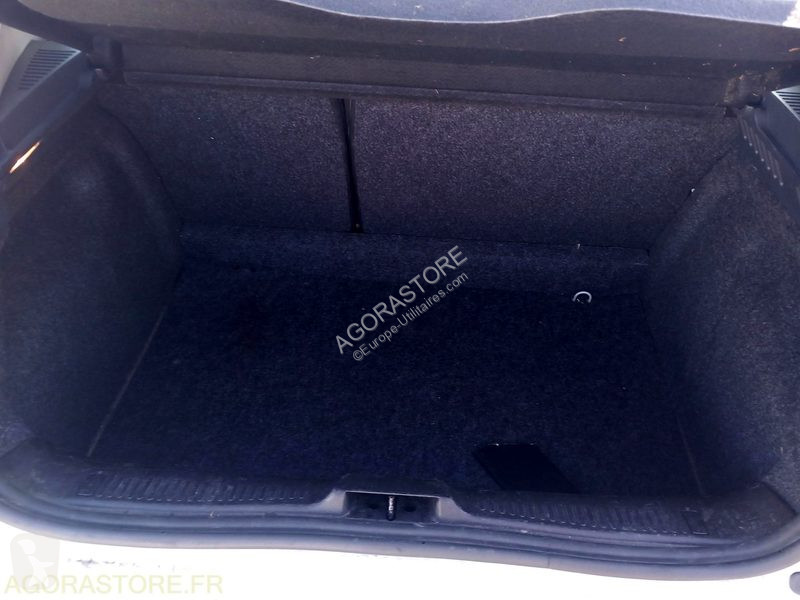 Véhicule utilitaire Renault CLIO