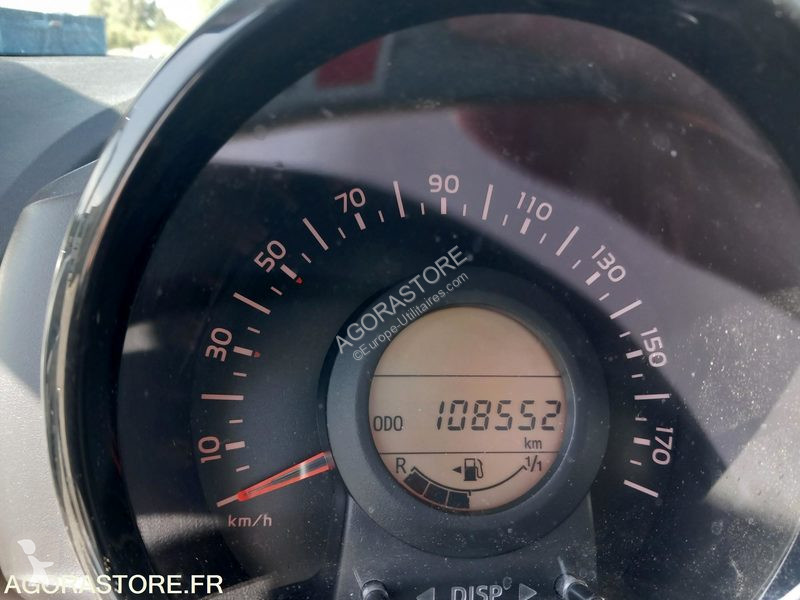Véhicule utilitaire Peugeot 108
