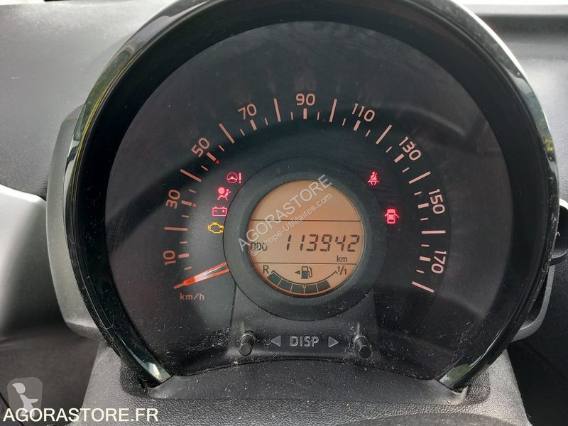 Véhicule utilitaire Peugeot 108