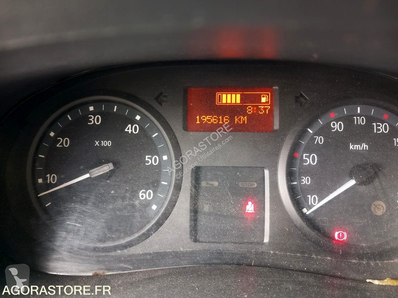 Véhicule utilitaire Renault TRAFIC