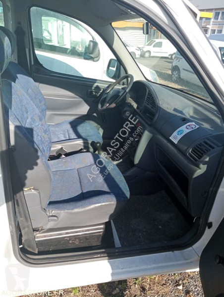 Véhicule utilitaire Peugeot PARTNER