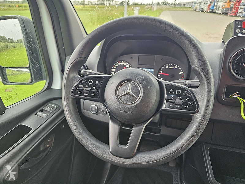 Комерційні автомобілі Mercedes 315 L2H1 Koeler...