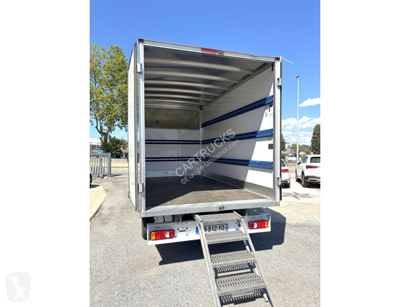 Véhicule utilitaire Renault