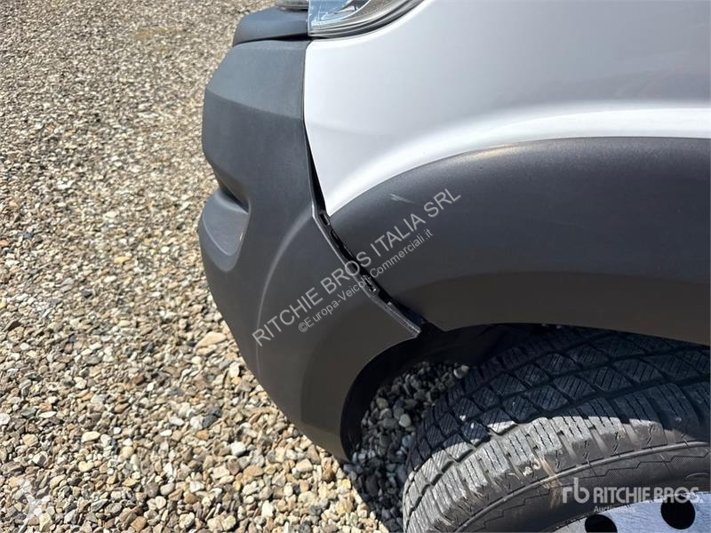 Комерційні автомобілі Opel 2.2
