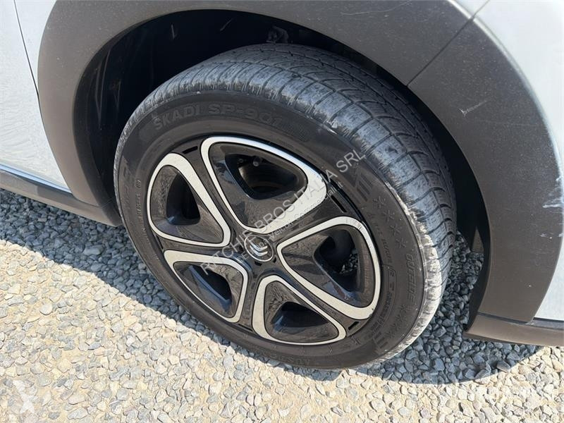 Комерційні автомобілі Citroën C3
