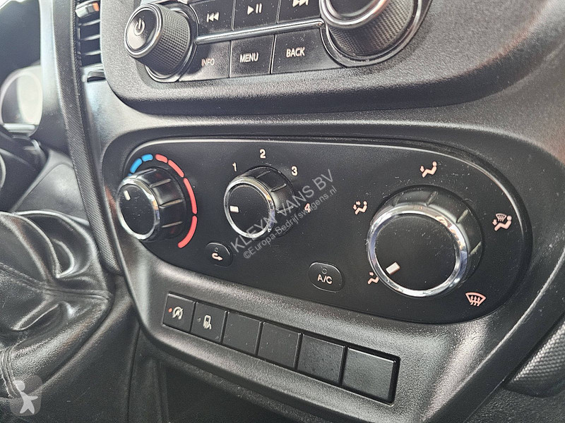 Лекотоварен автомобил Iveco 35C12 Kipper Kist...