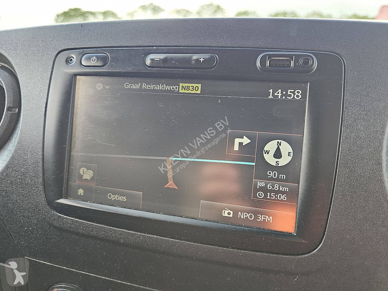 Лекотоварен автомобил Opel 2.3